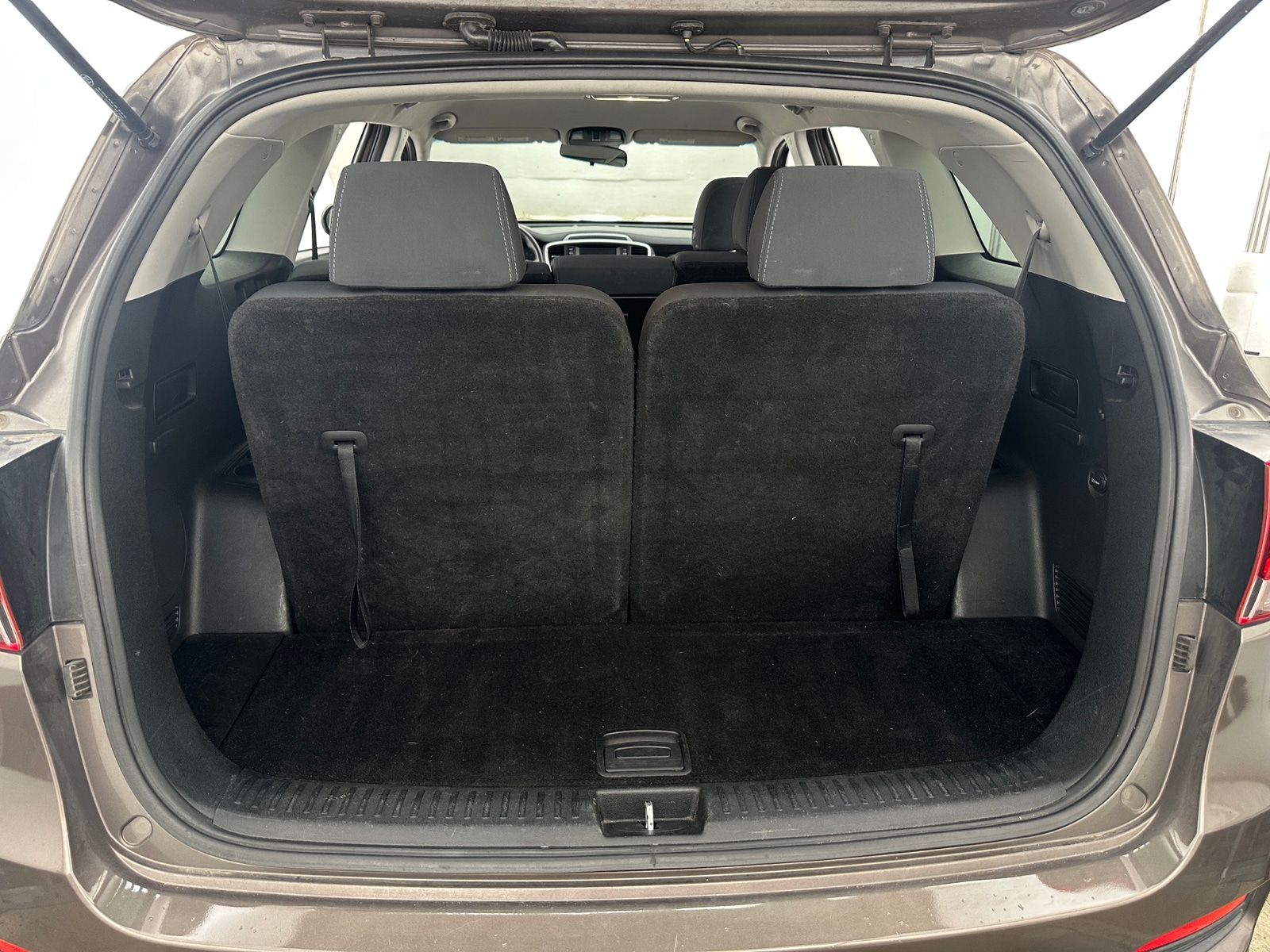 Thumbnail: 2019 Kia Sorento - 7