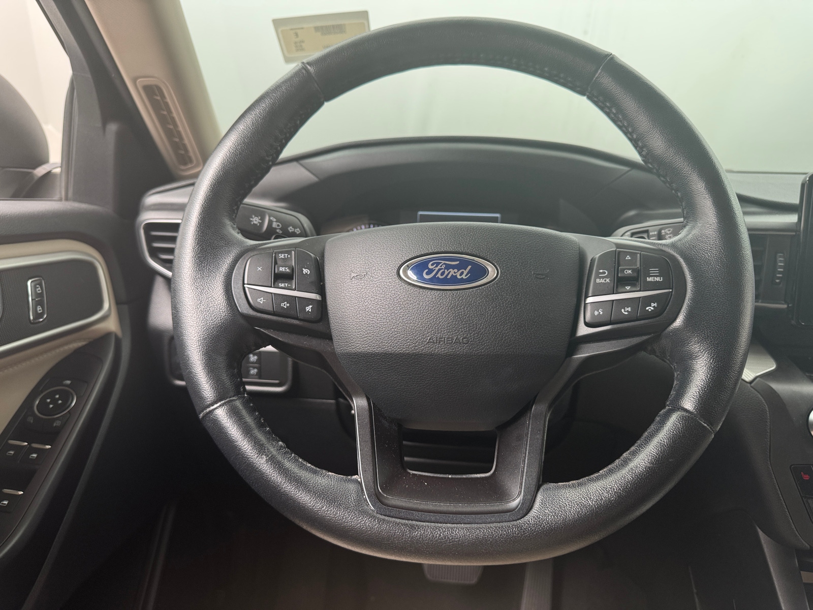 Thumbnail: 2020 Ford Explorer - 5