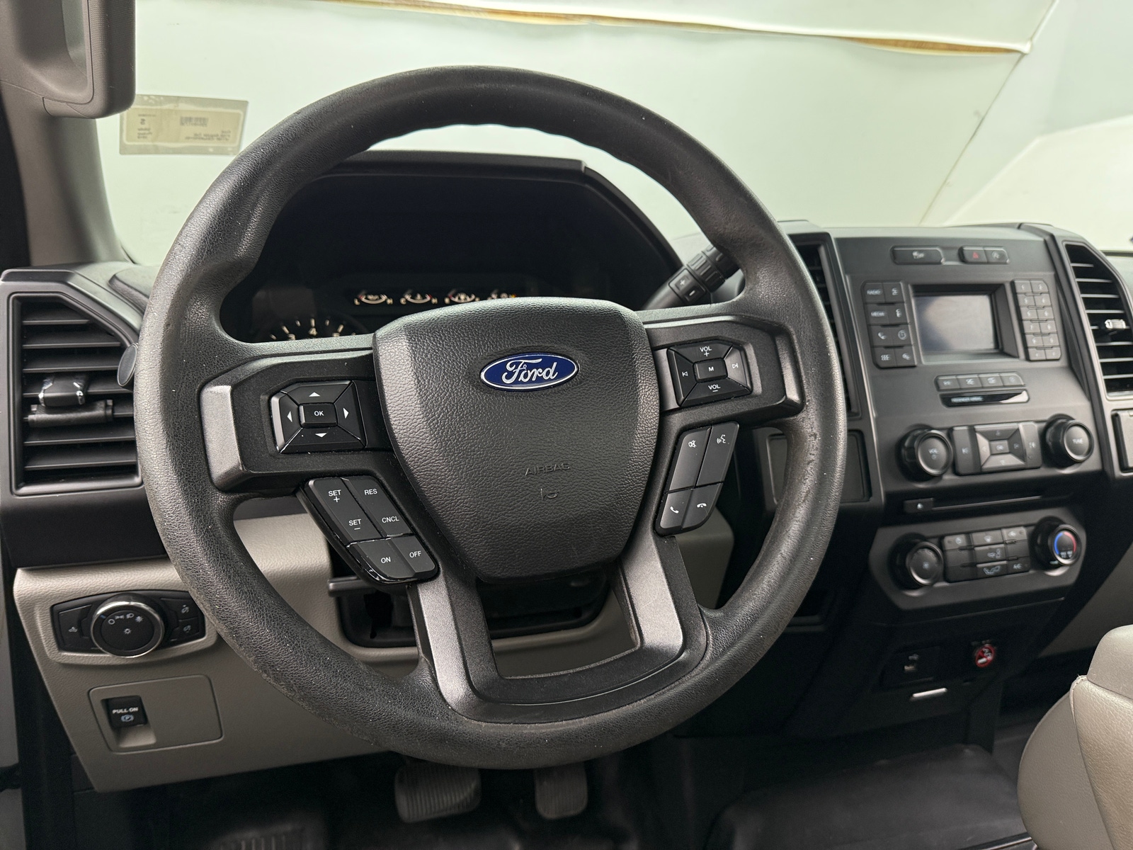 Thumbnail: 2018 Ford Econoline - 5