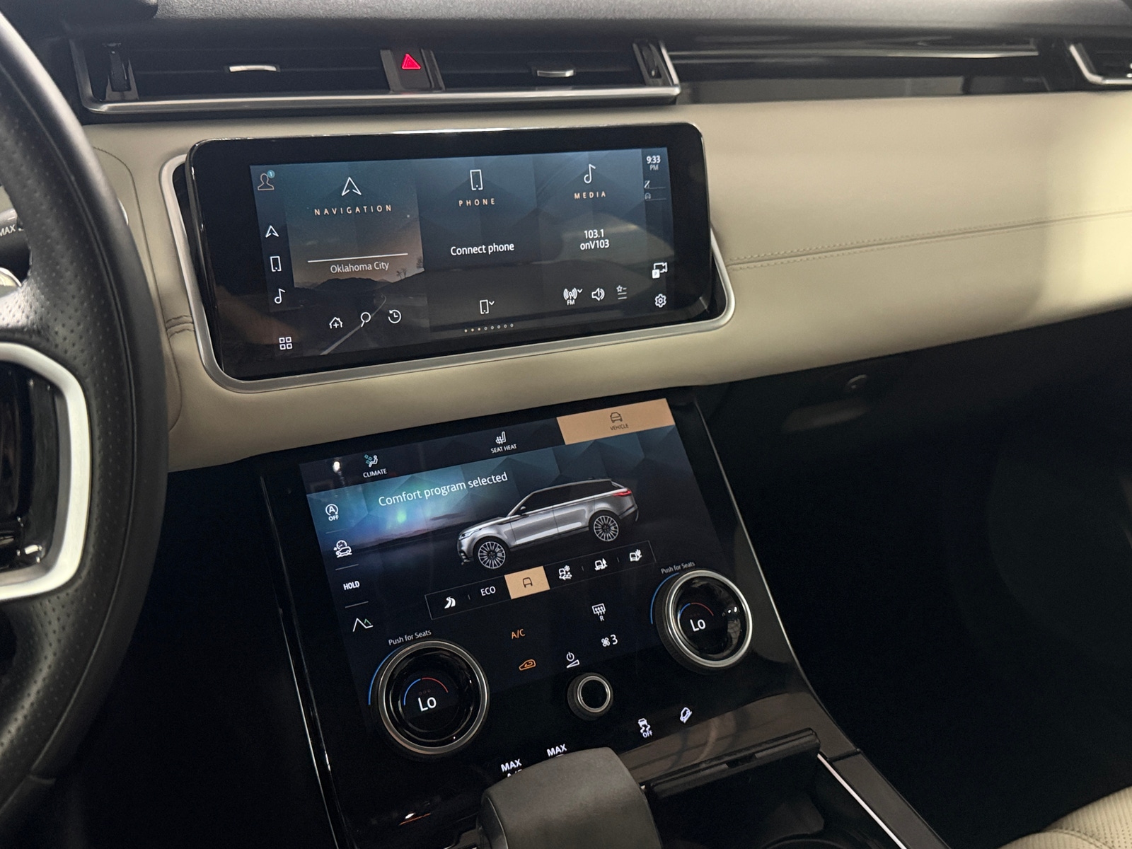 Thumbnail: 2023 Land Rover Range Rover Velar - 3