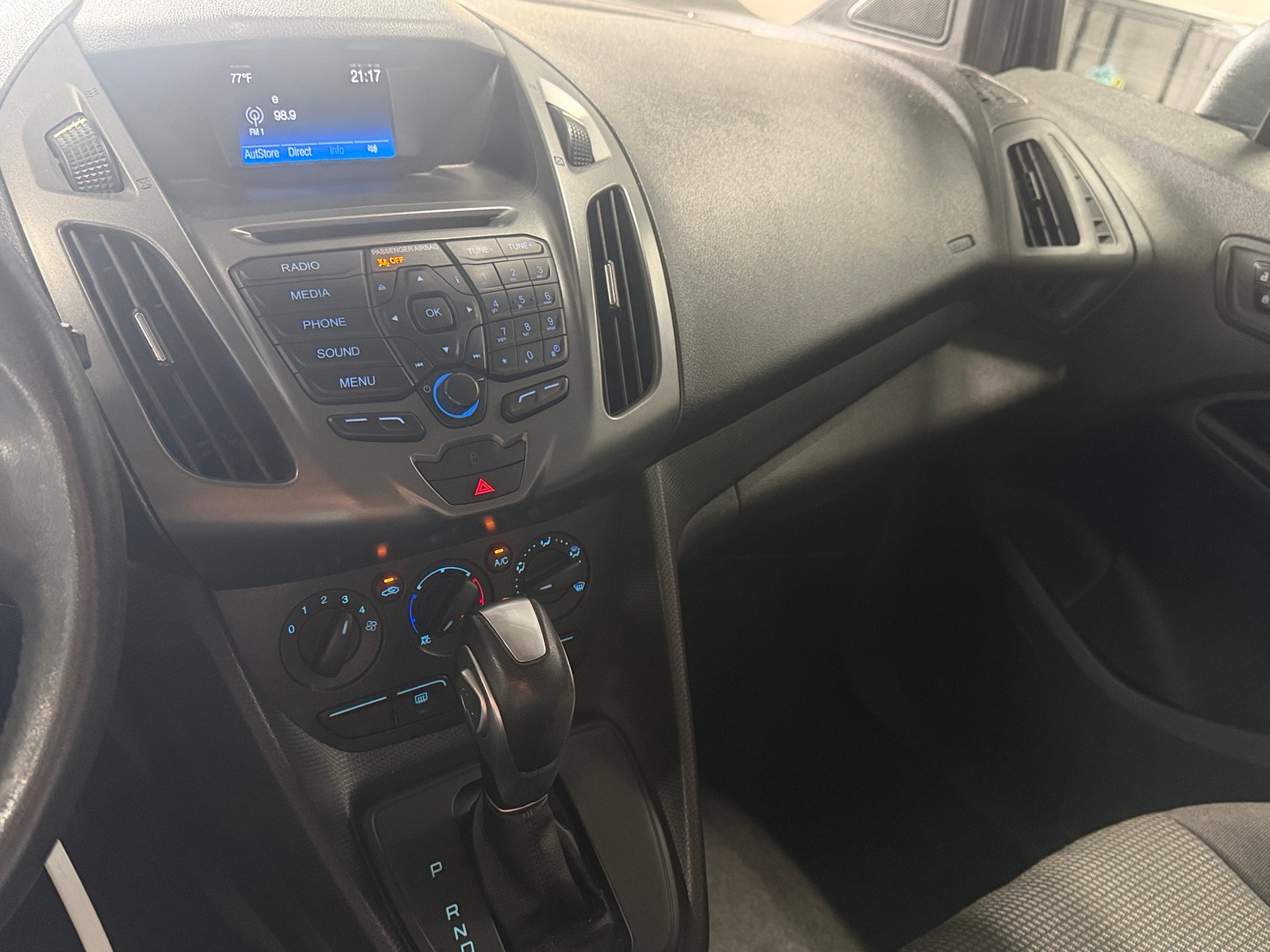 Thumbnail: 2018 Ford Transit Series - 4