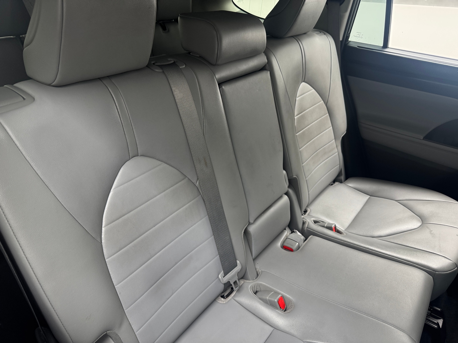 Thumbnail: 2021 Toyota Highlander - 5