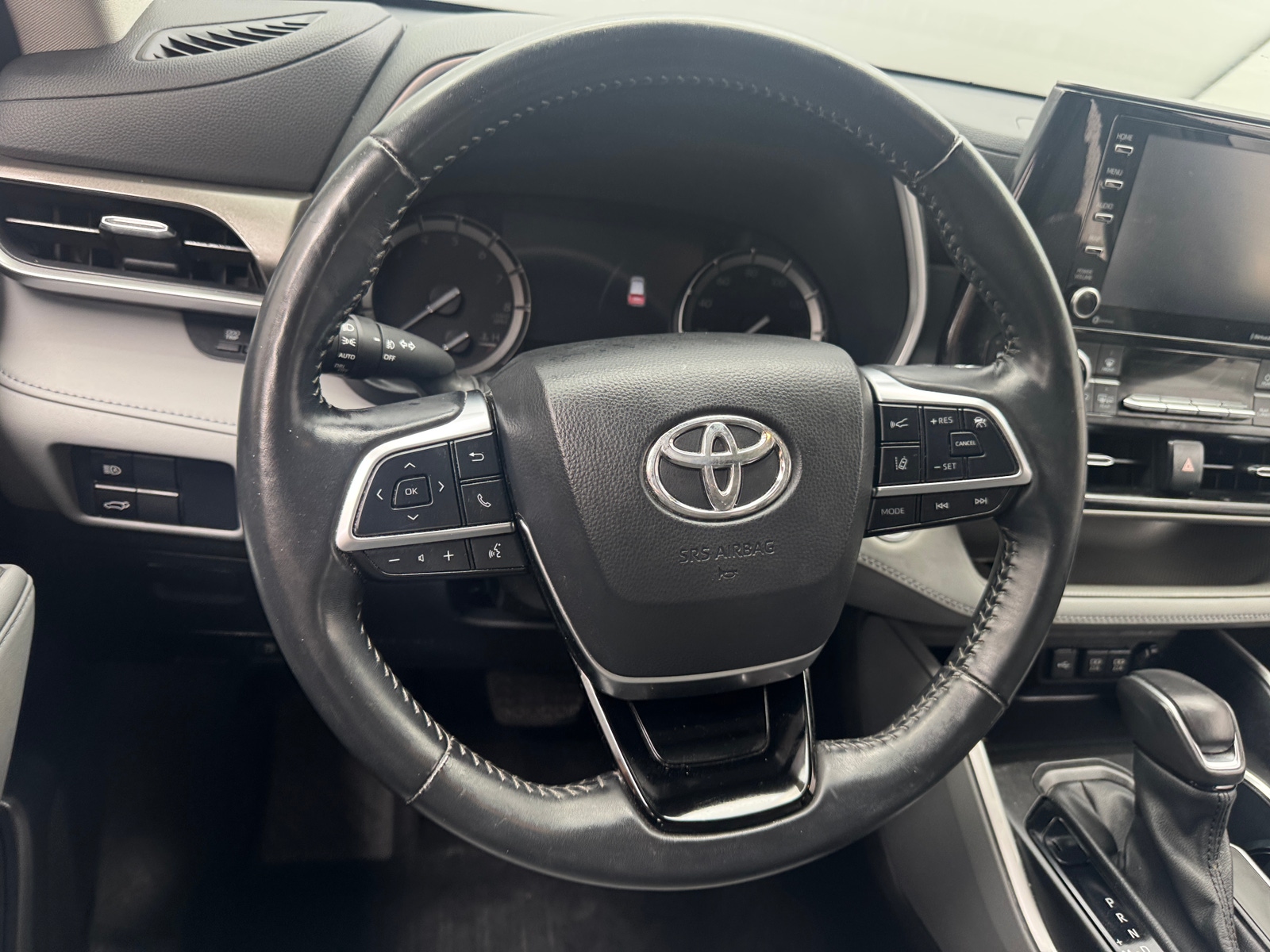 Thumbnail: 2021 Toyota Highlander - 4