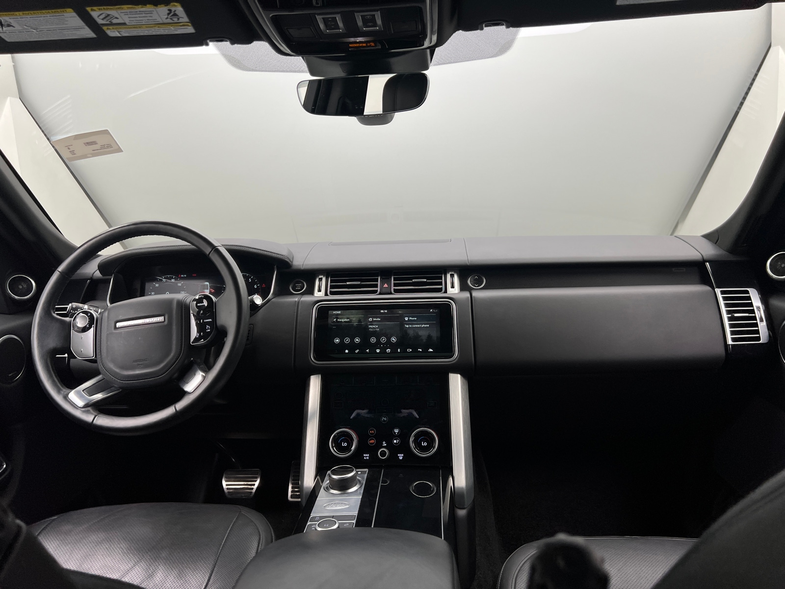 Thumbnail: 2022 Land Rover Range Rover - 2
