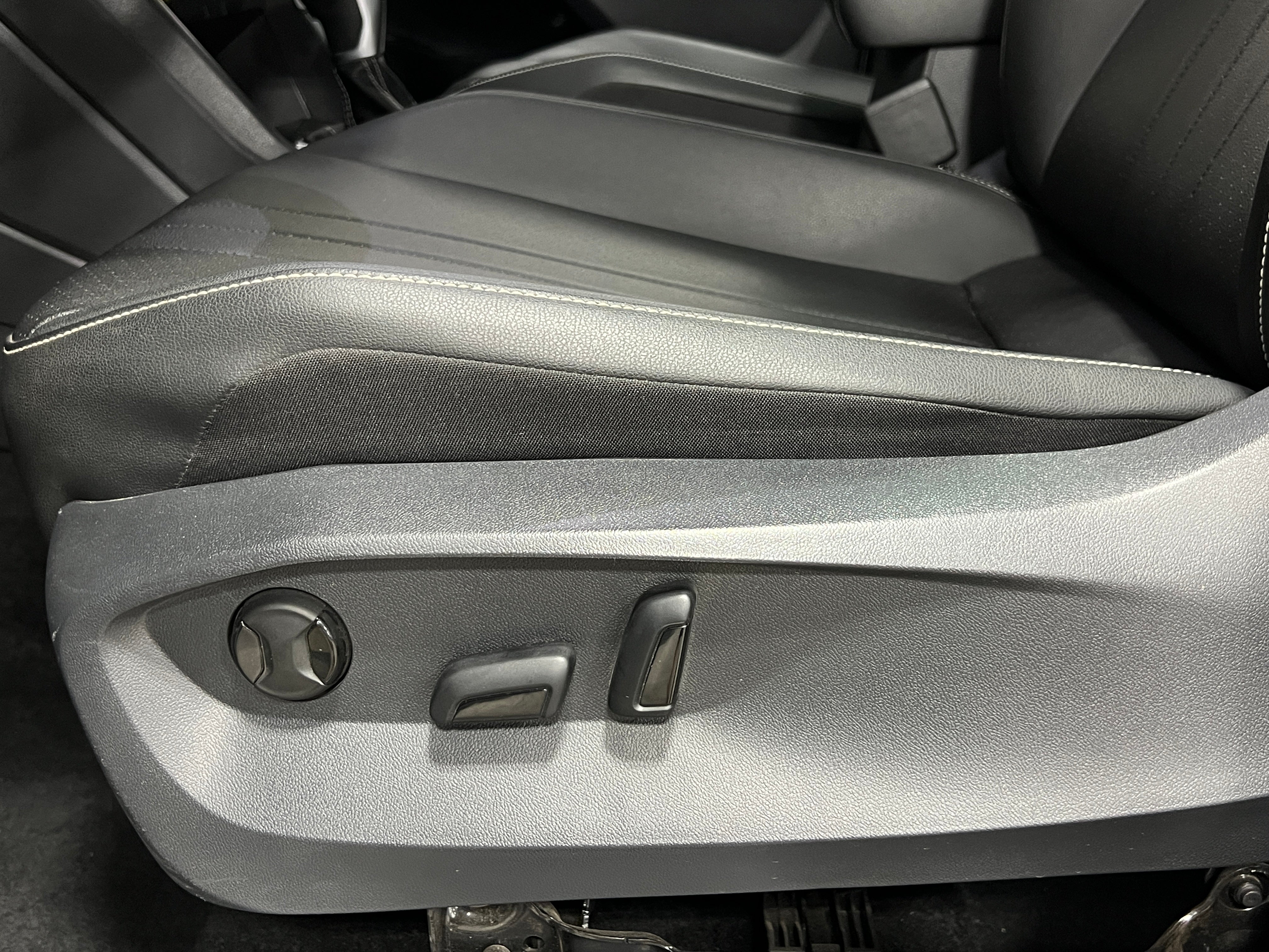 3VV8B7AX9PM082806