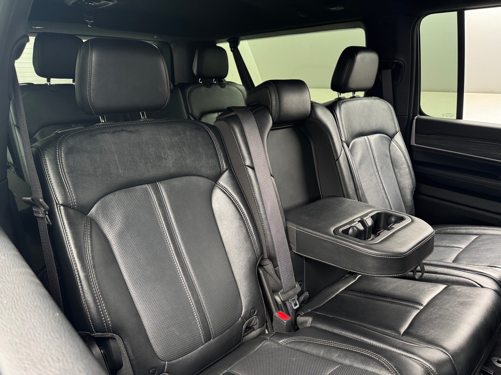 Thumbnail: 2024 Jeep Wagoneer - 5