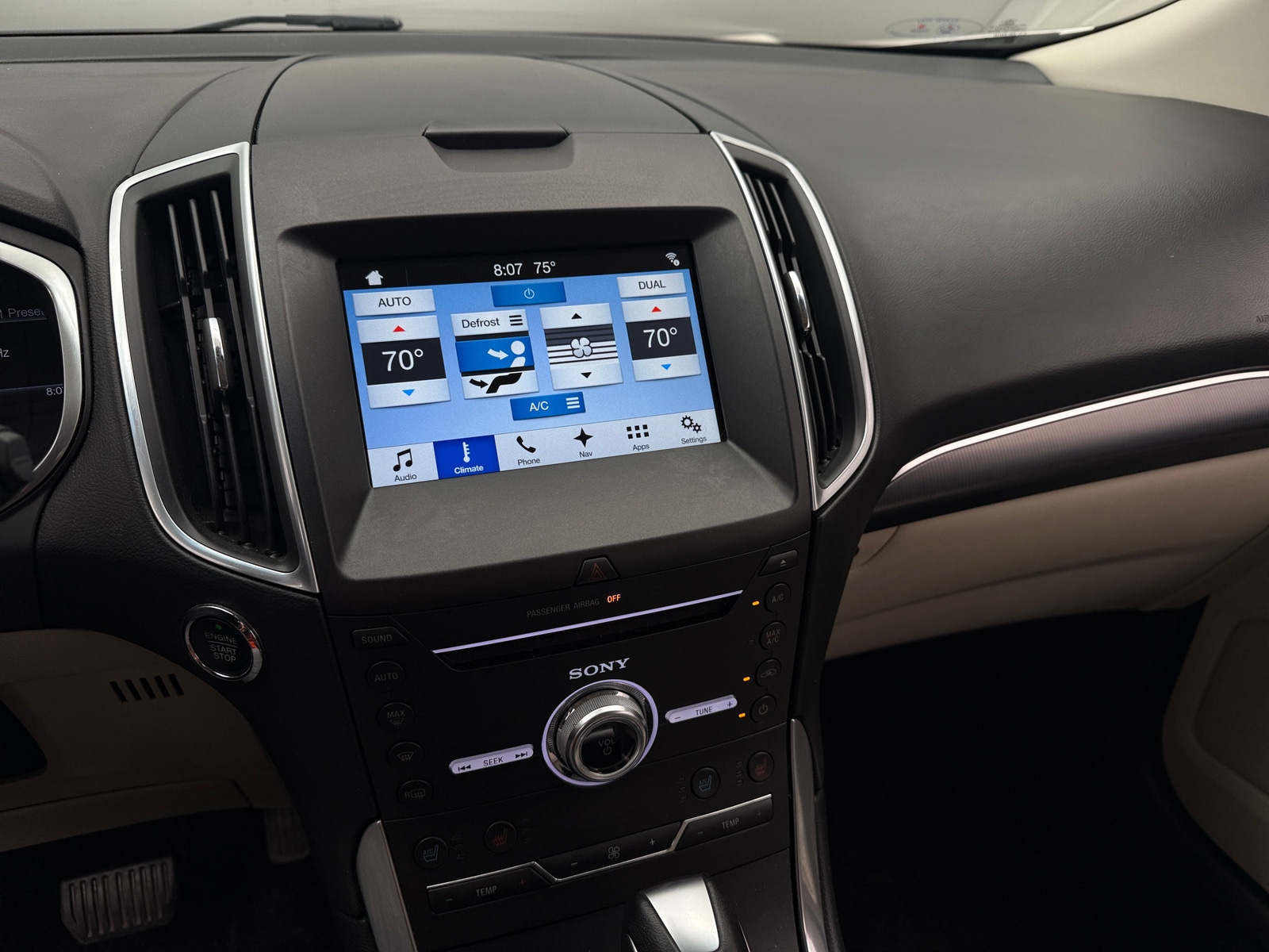 Thumbnail: 2017 Ford Edge - 3