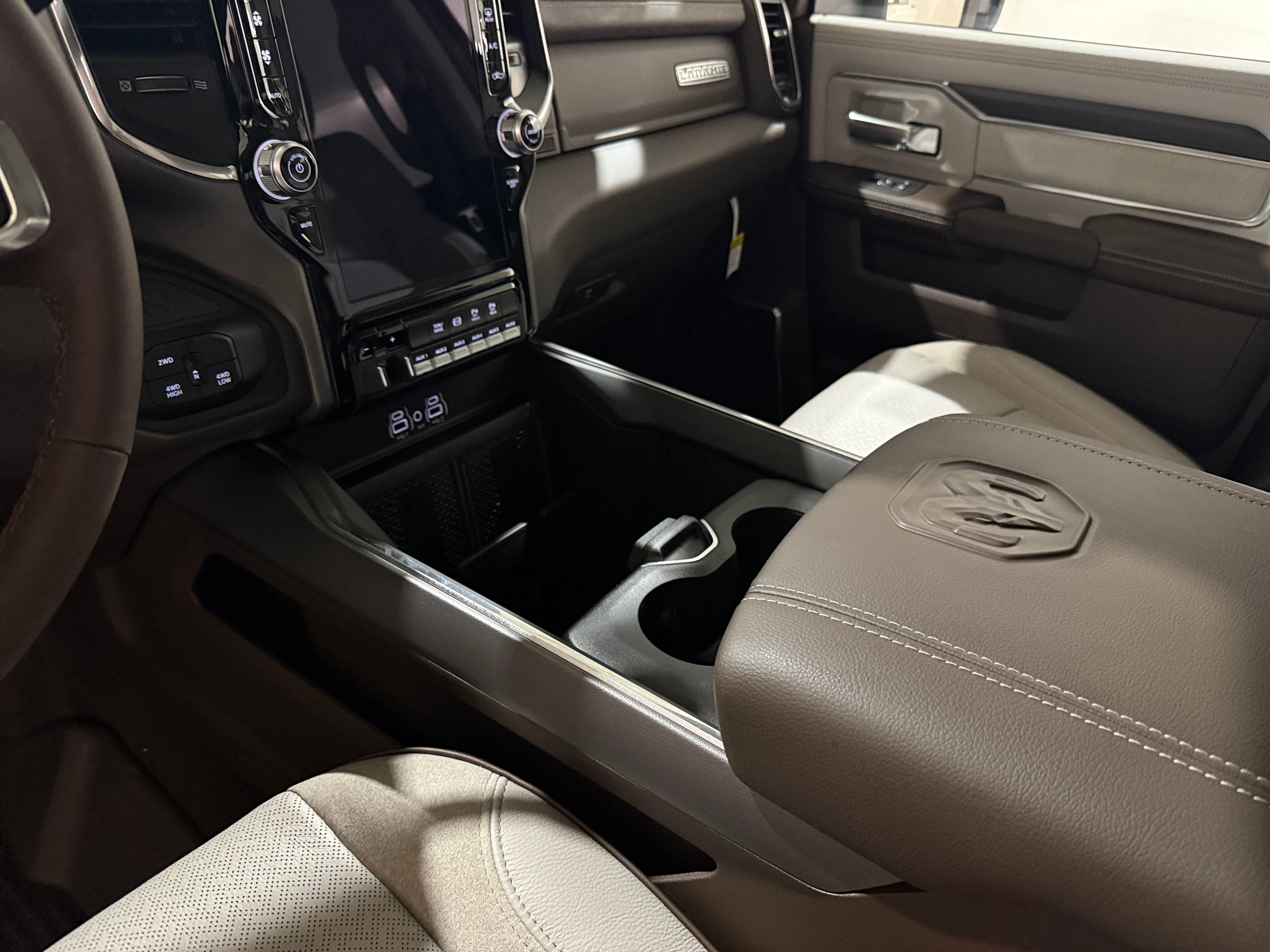 2026 RAM 2500 Laramie - Photo 8