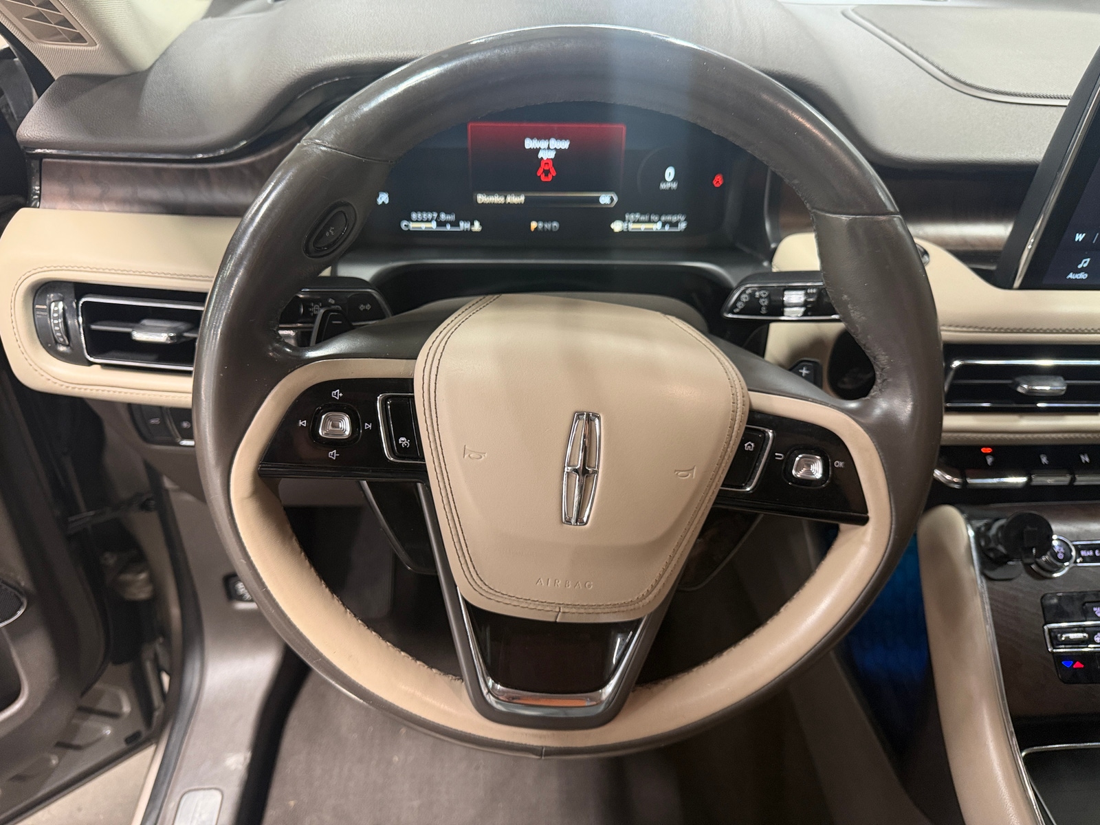 Thumbnail: 2020 Lincoln Aviator - 4