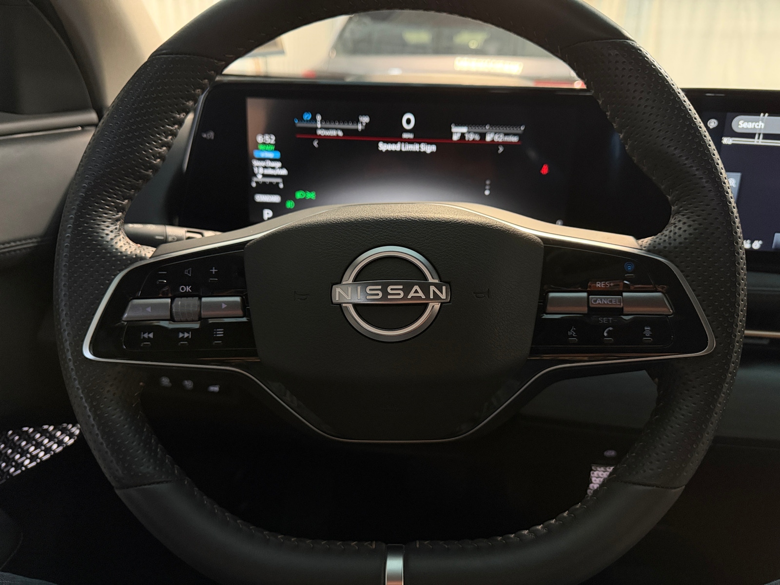 Thumbnail: 2024 Nissan Ariya - 5