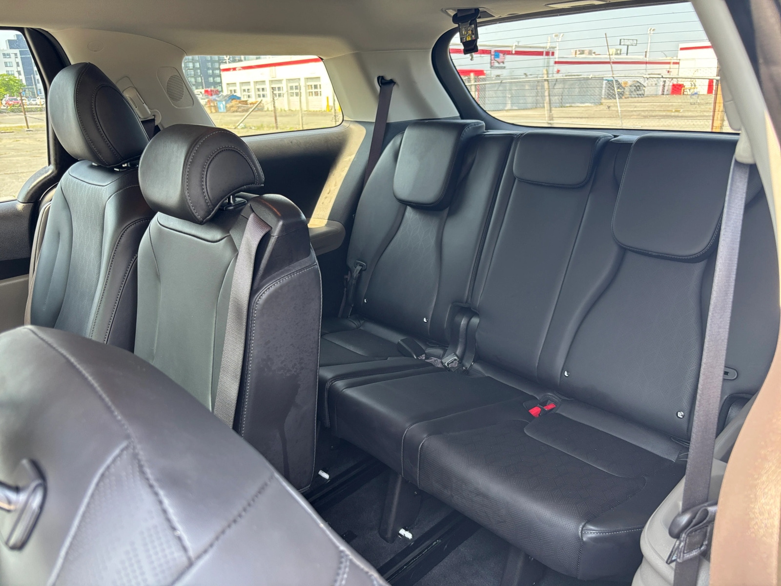 Thumbnail: 2026 Kia Carnival - 3