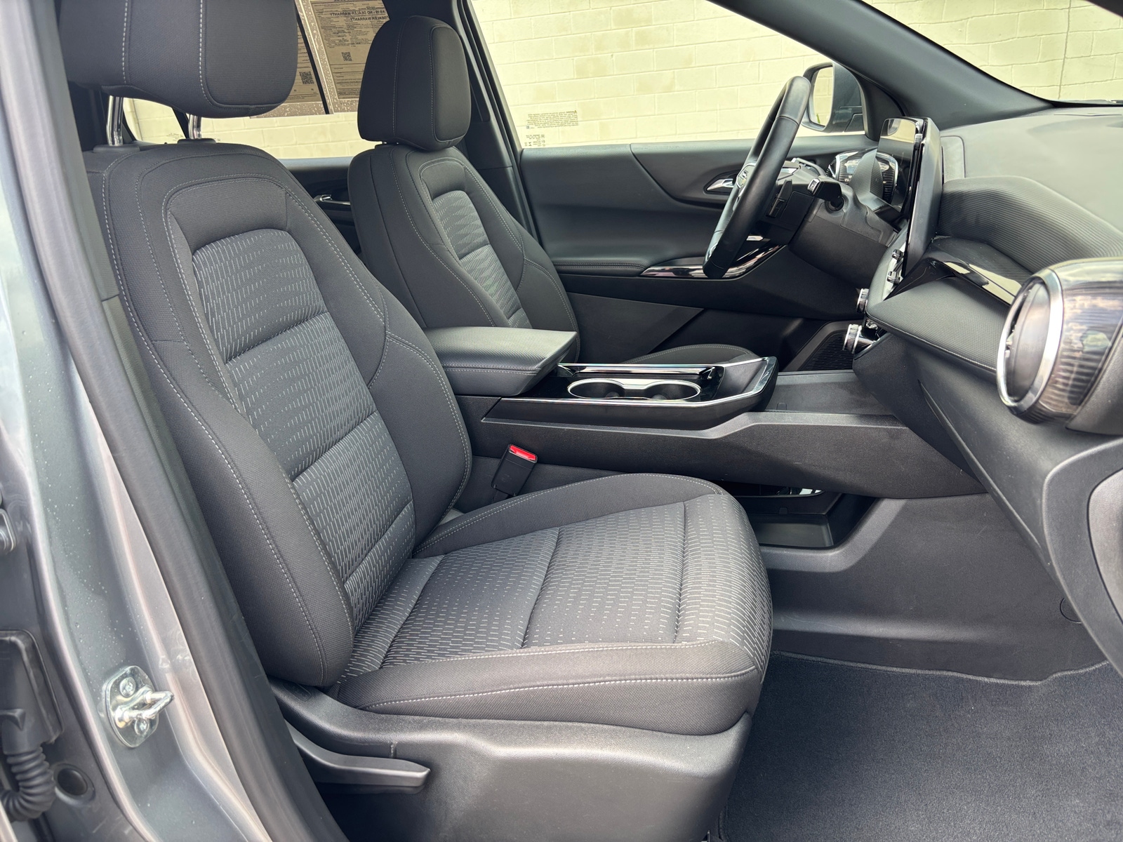 Thumbnail: 2025 Chevrolet Equinox - 2