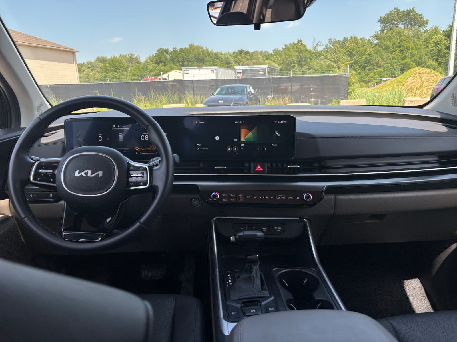 Thumbnail: 2026 Kia Carnival - 3