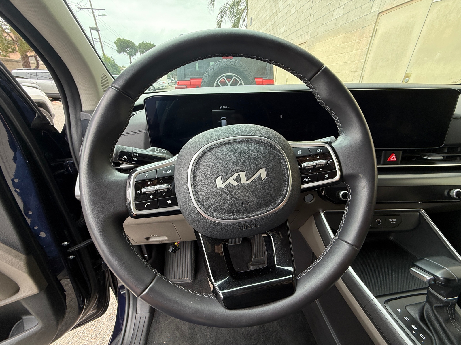Thumbnail: 2026 Kia Carnival - 4