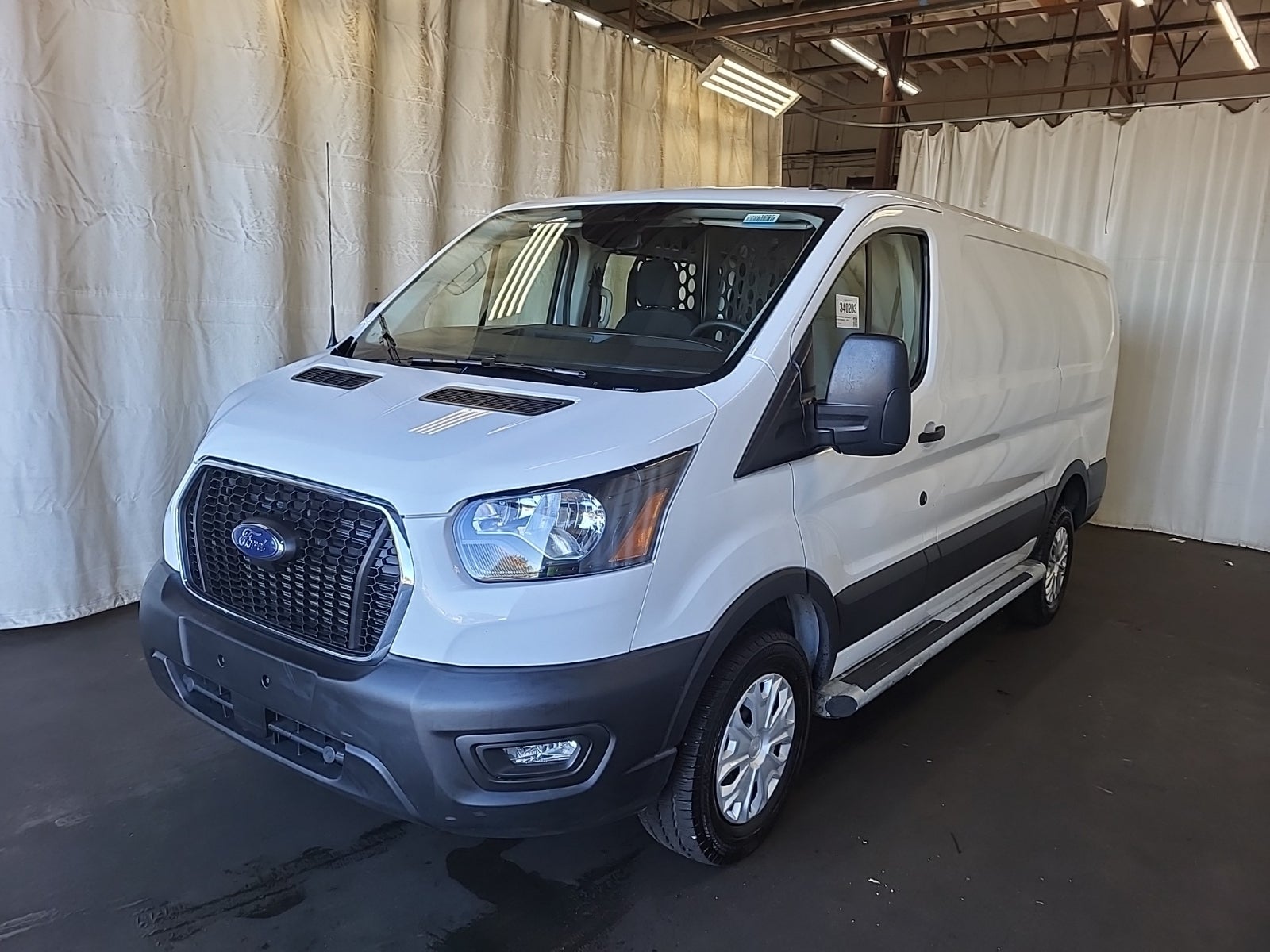 2025 Ford T250 Vans 3.5l V6 Di Dohc Gas T250 Vans Low Roof Cargo Van AWD 148 2d