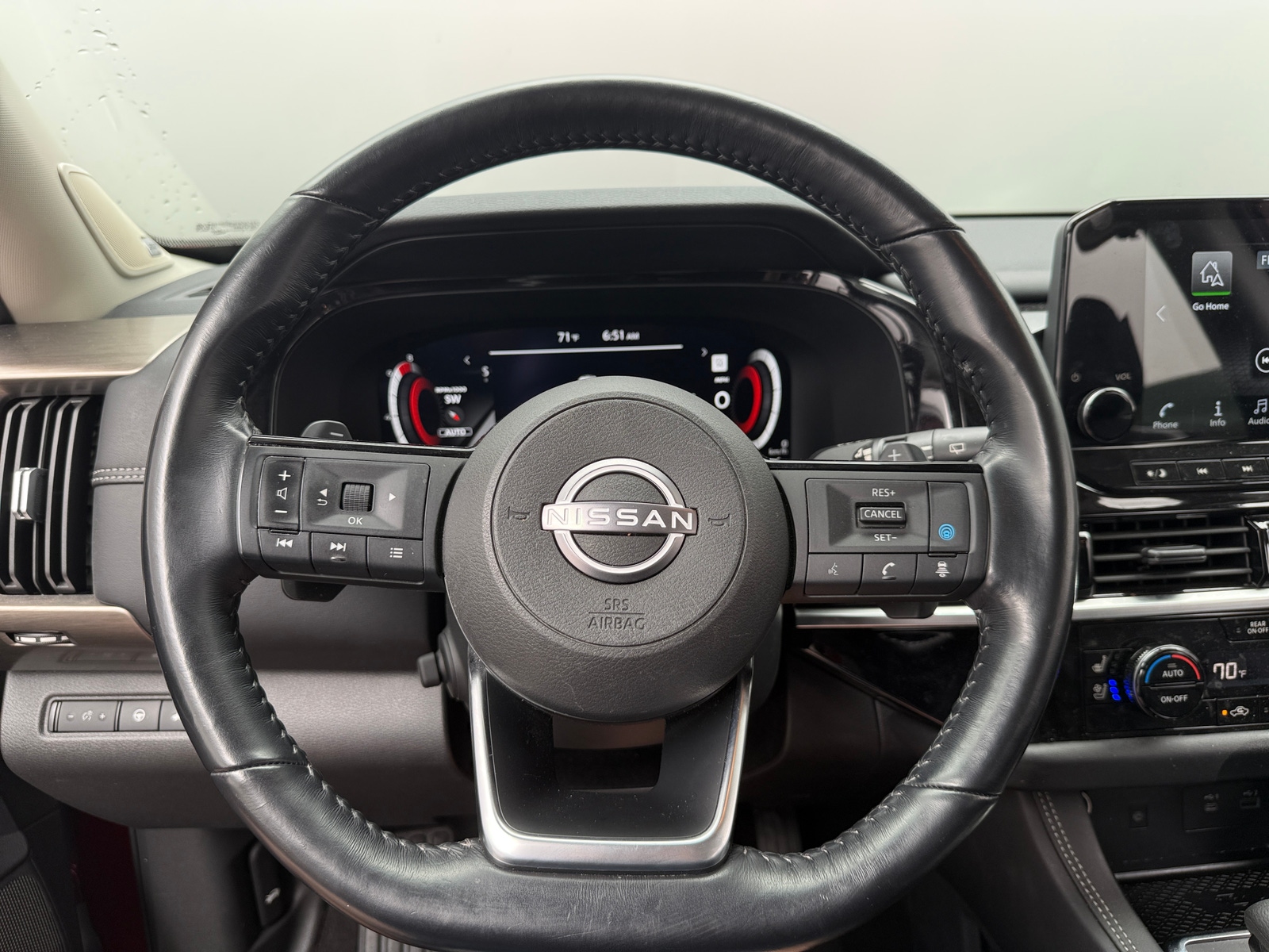 Thumbnail: 2023 Nissan Pathfinder - 4