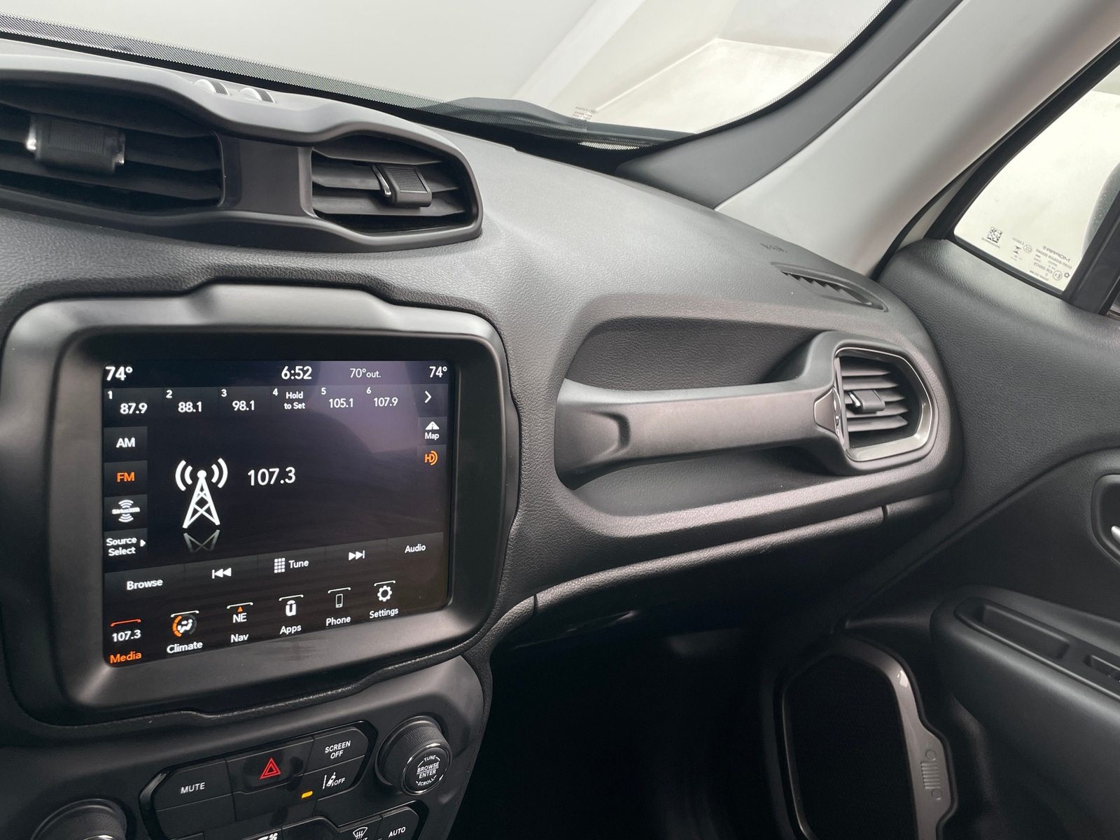 Thumbnail: 2023 Jeep Renegade - 4