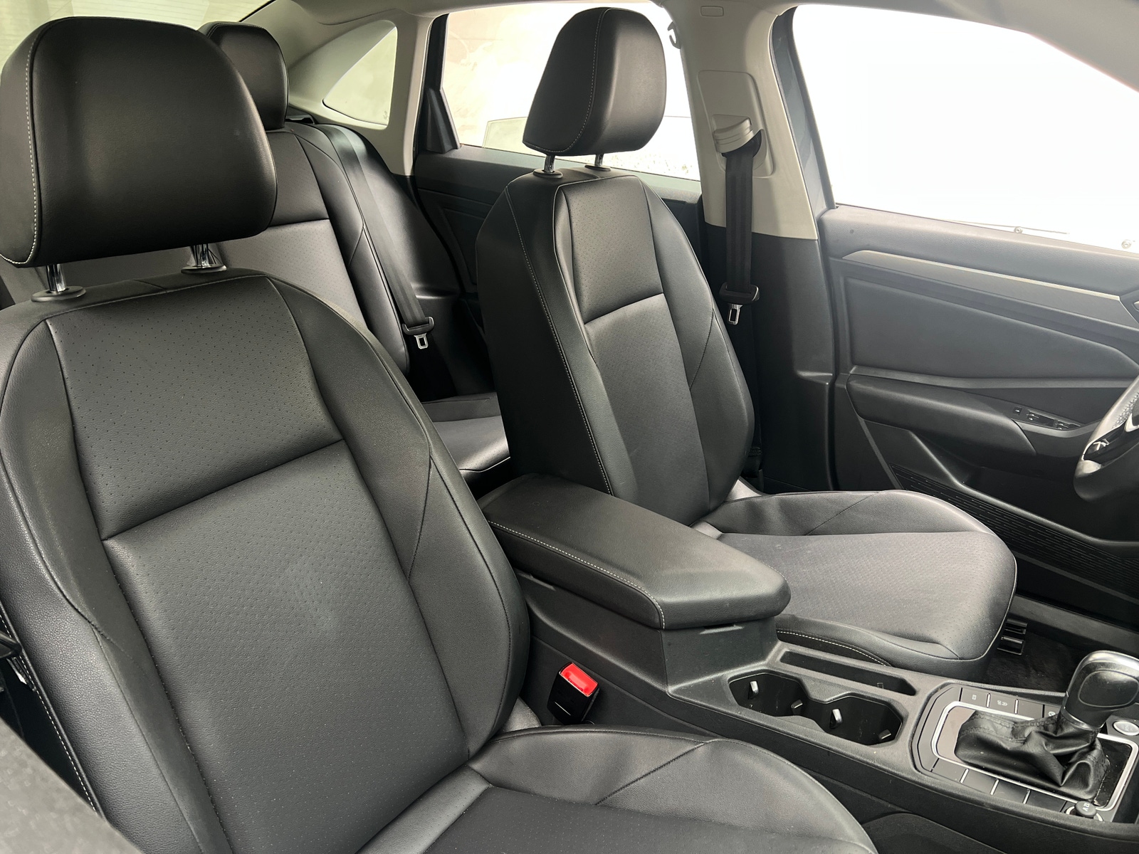 Thumbnail: 2019 Volkswagen Jetta - 2