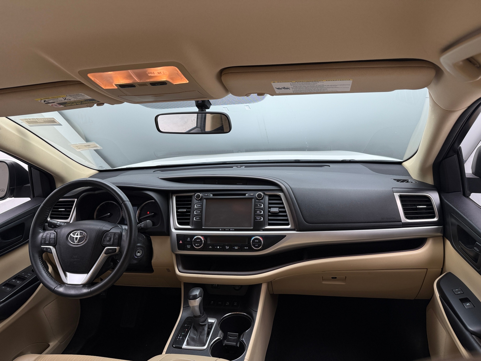 Thumbnail: 2016 Toyota Highlander - 2