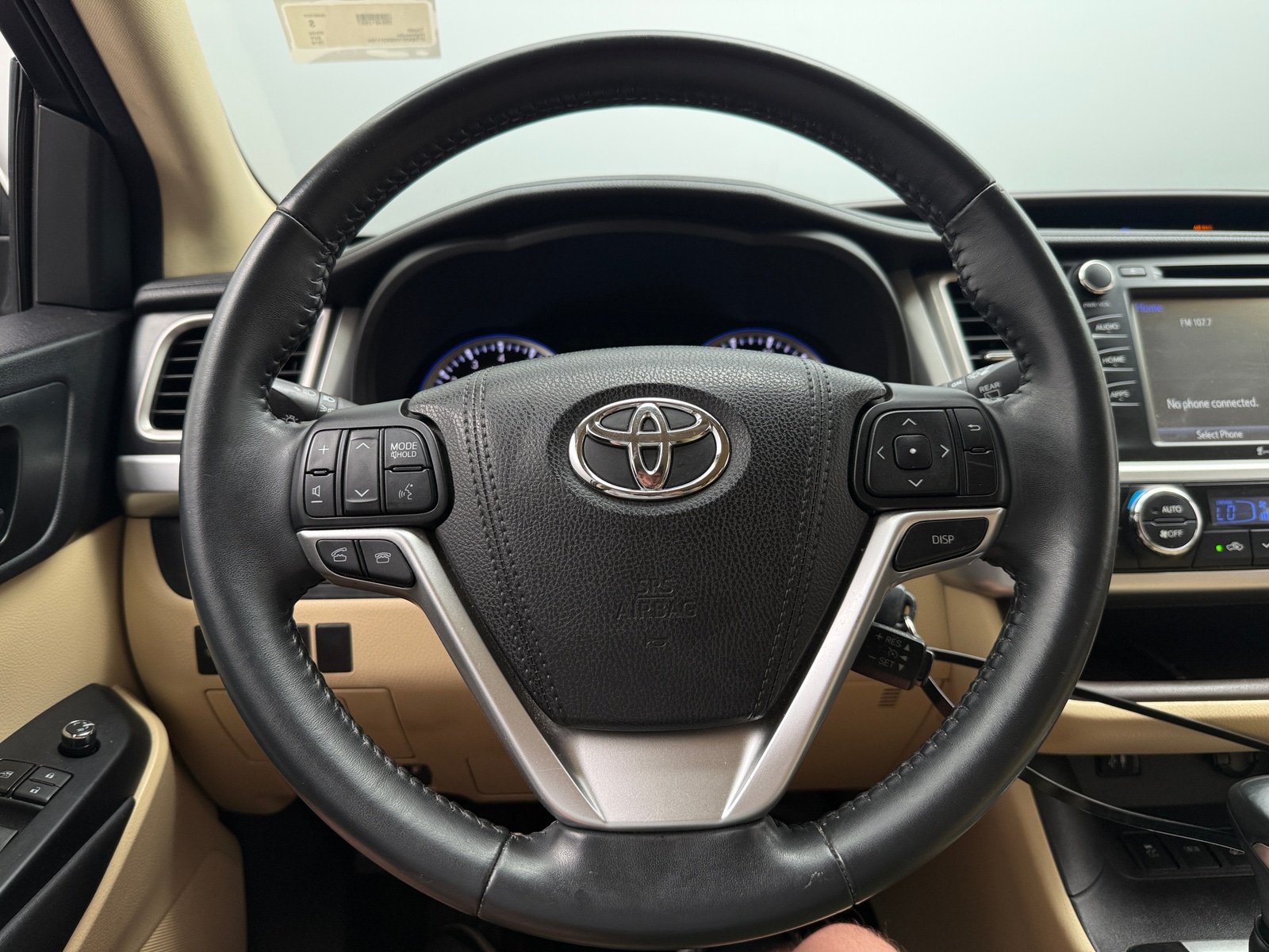 Thumbnail: 2016 Toyota Highlander - 4