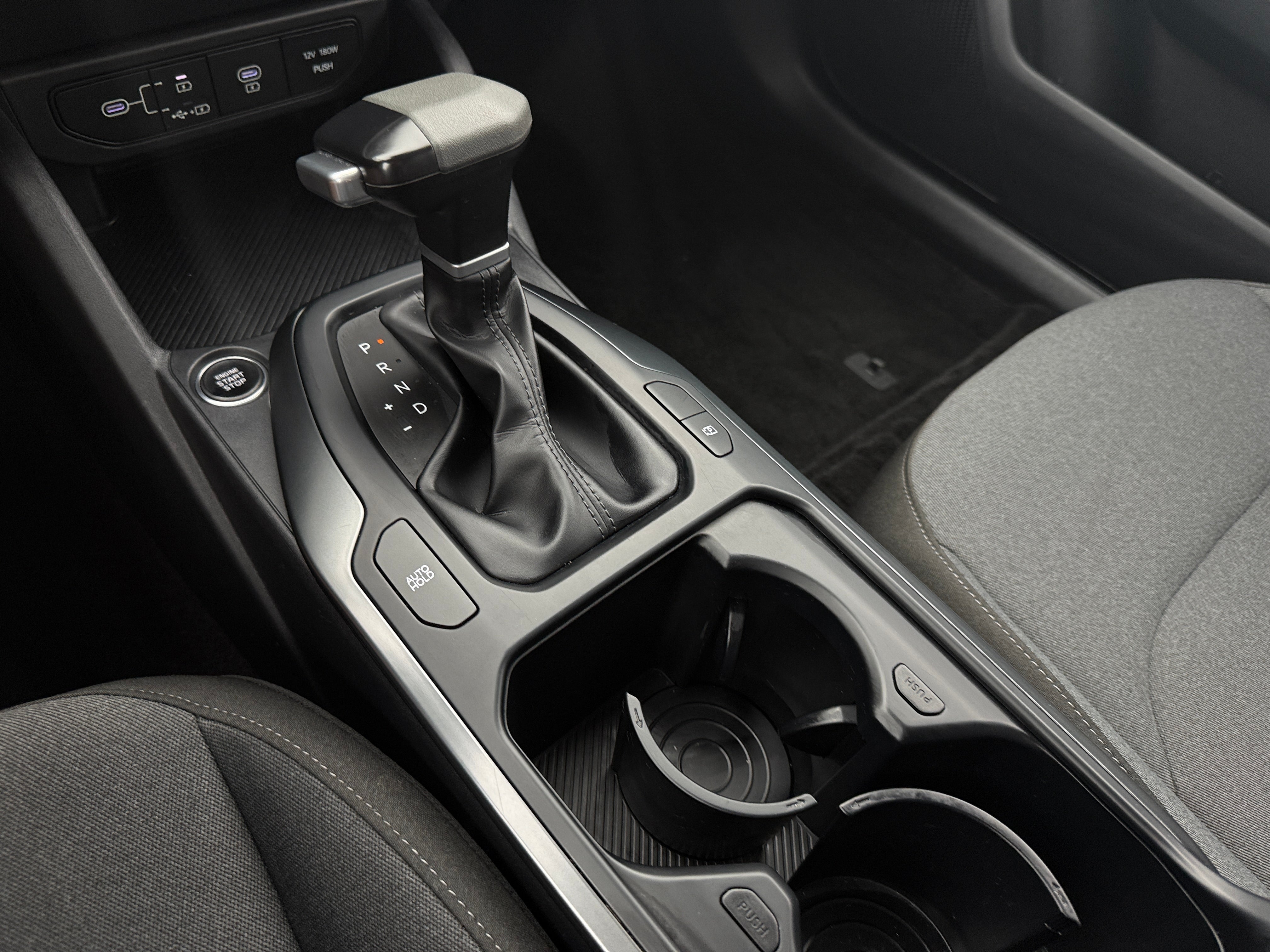 2025 Kia K4 LXS - Photo 2