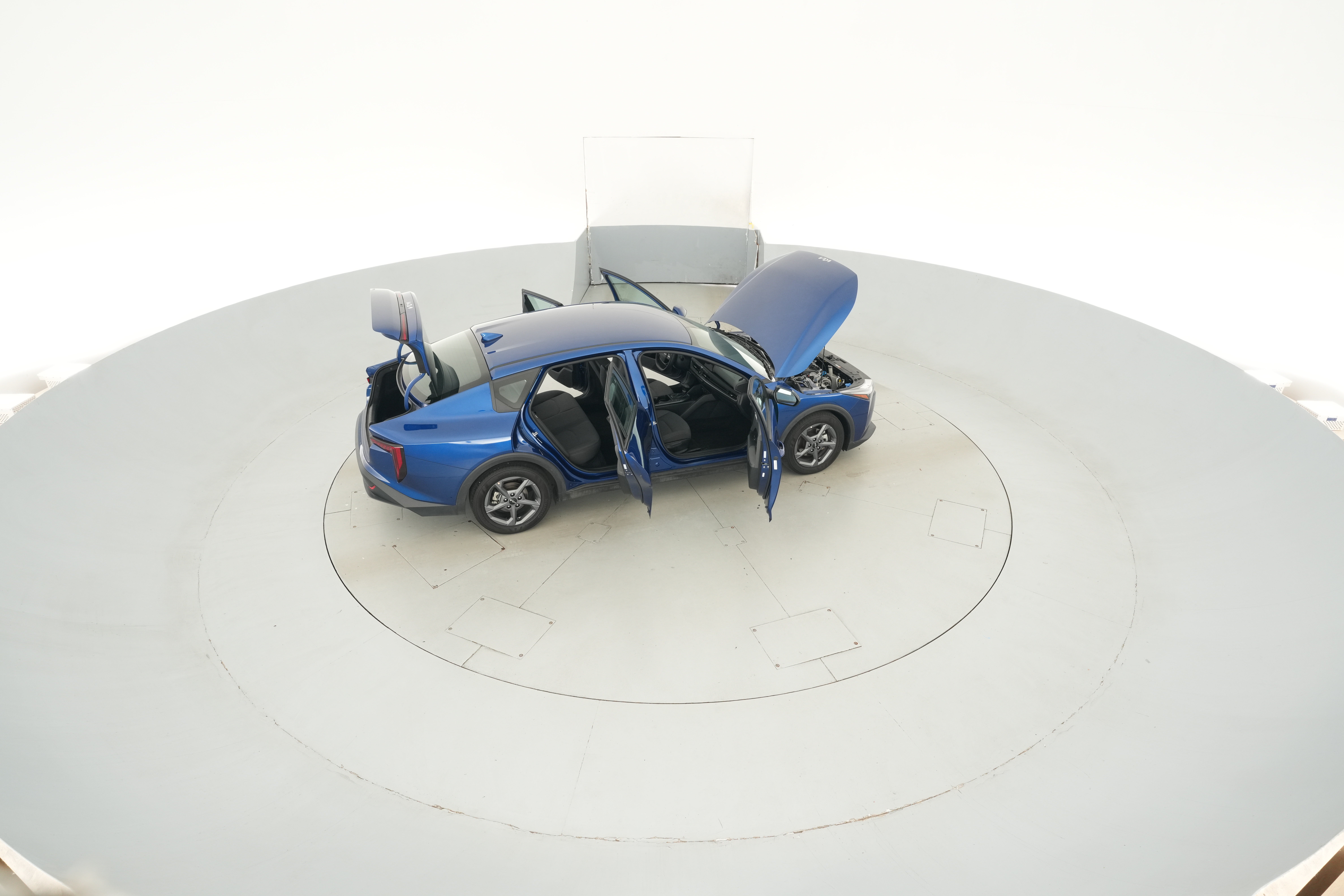 2025 Kia K4 LXS - Photo 46