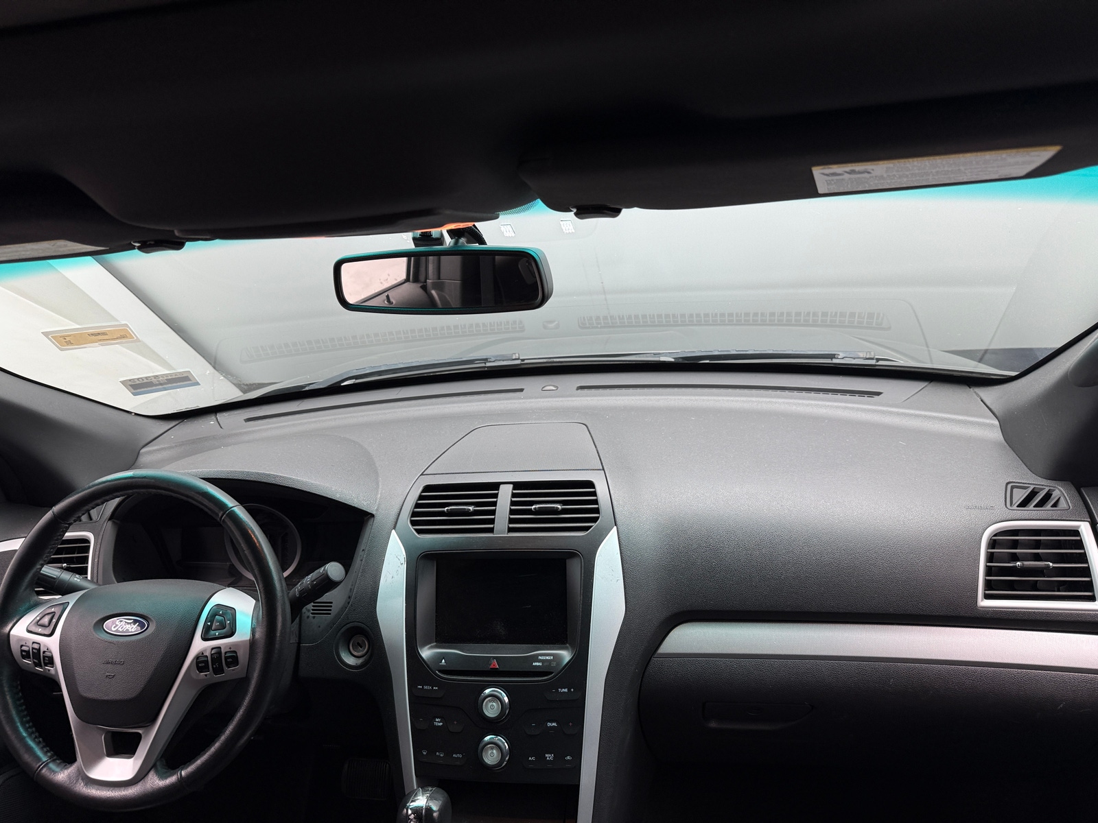 Thumbnail: 2015 Ford Explorer - 3
