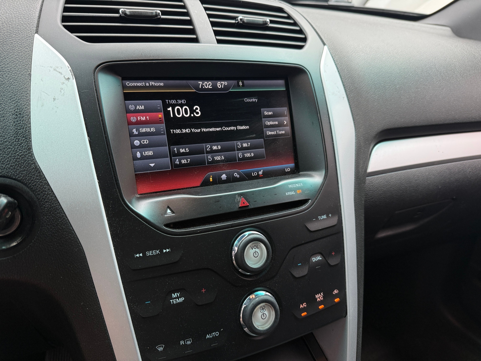 Thumbnail: 2015 Ford Explorer - 4