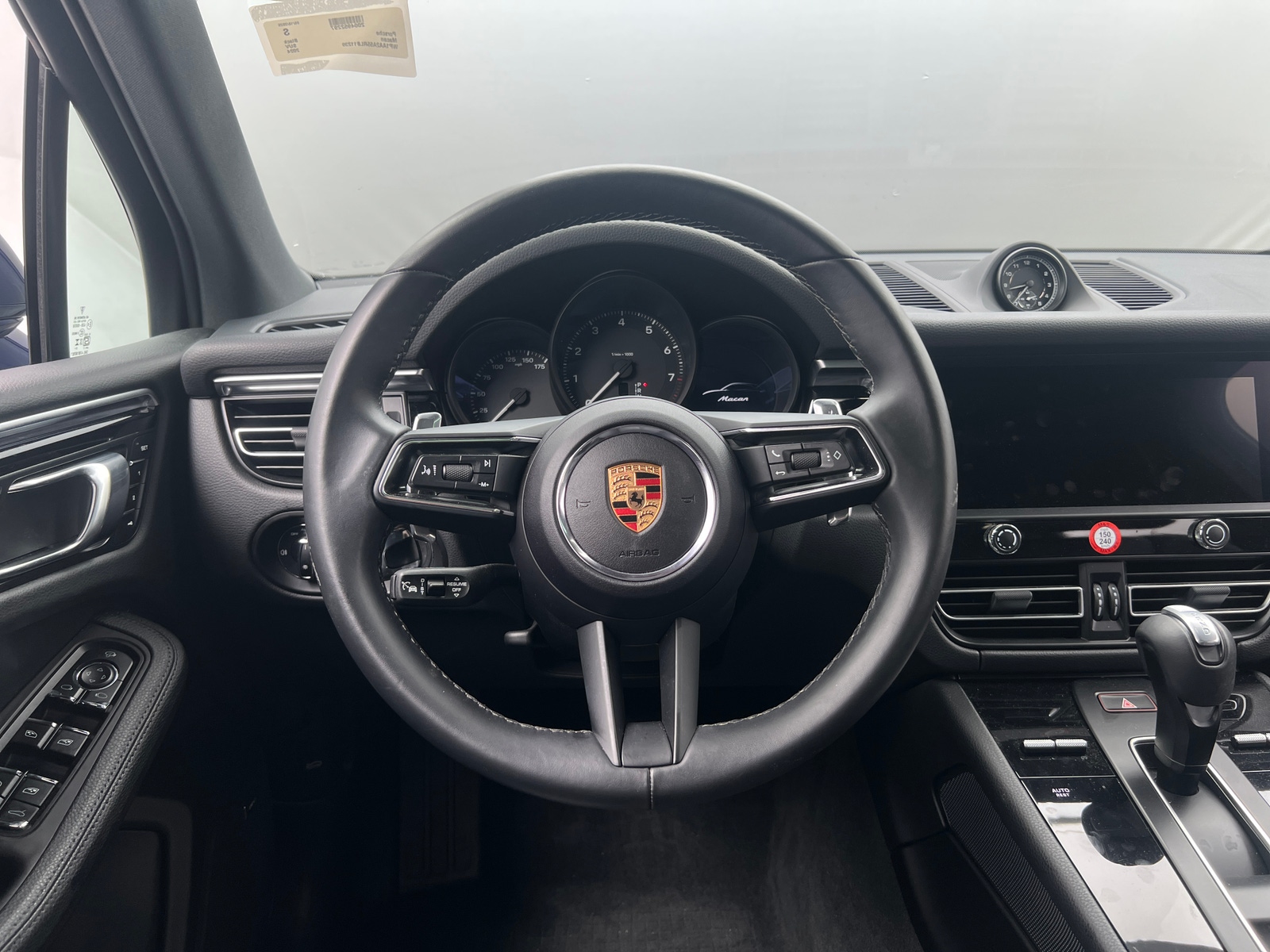 Thumbnail: 2024 Porsche Macan - 4