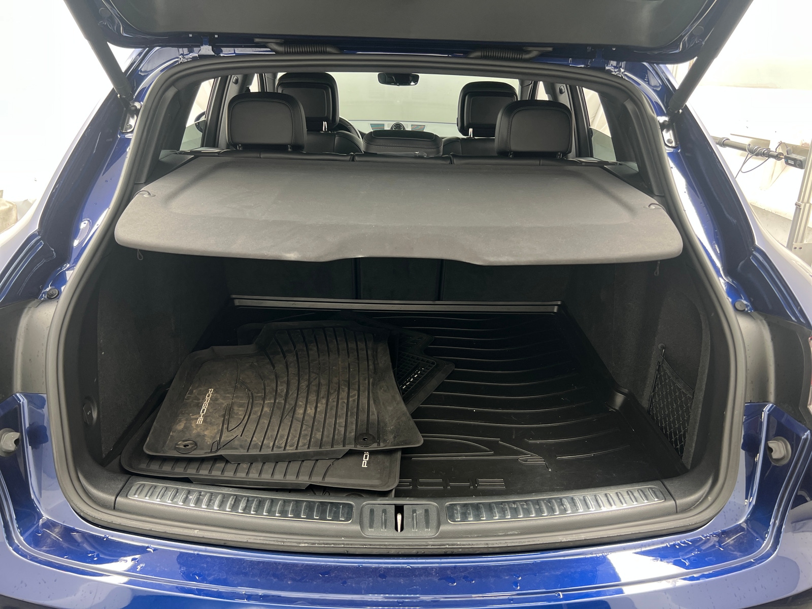 Thumbnail: 2024 Porsche Macan - 6