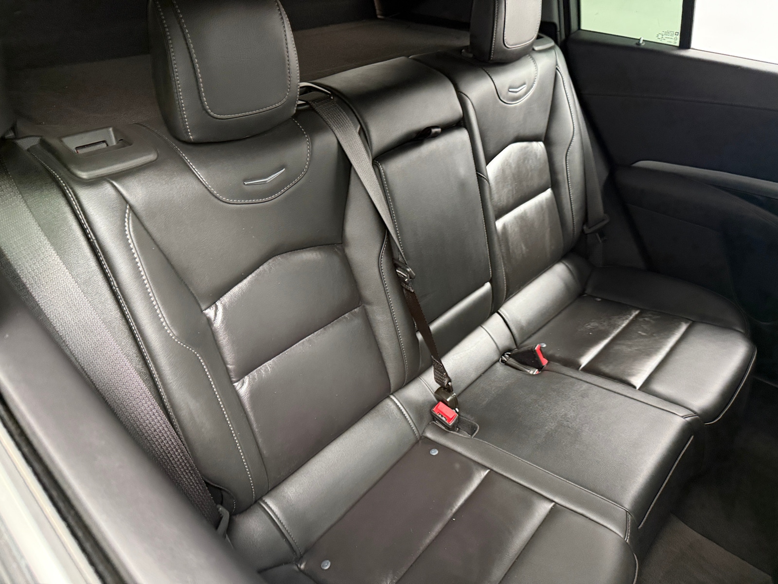 Thumbnail: 2023 Cadillac XT4 - 5