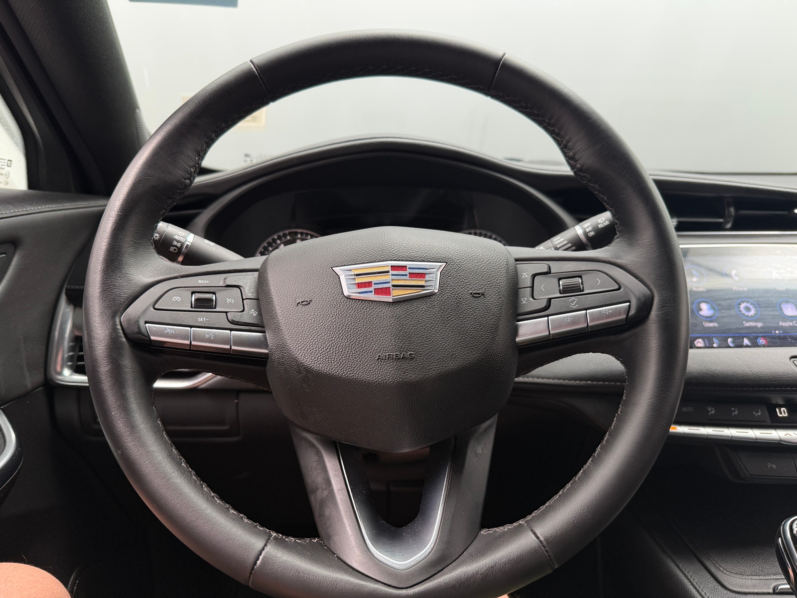 Thumbnail: 2023 Cadillac XT4 - 4
