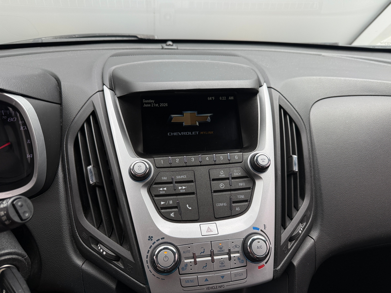 Thumbnail: 2017 Chevrolet Equinox - 4