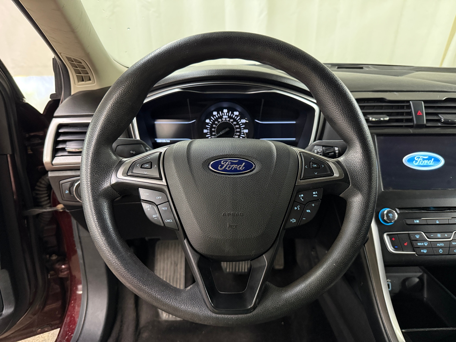 Thumbnail: 2017 Ford Fusion - 5