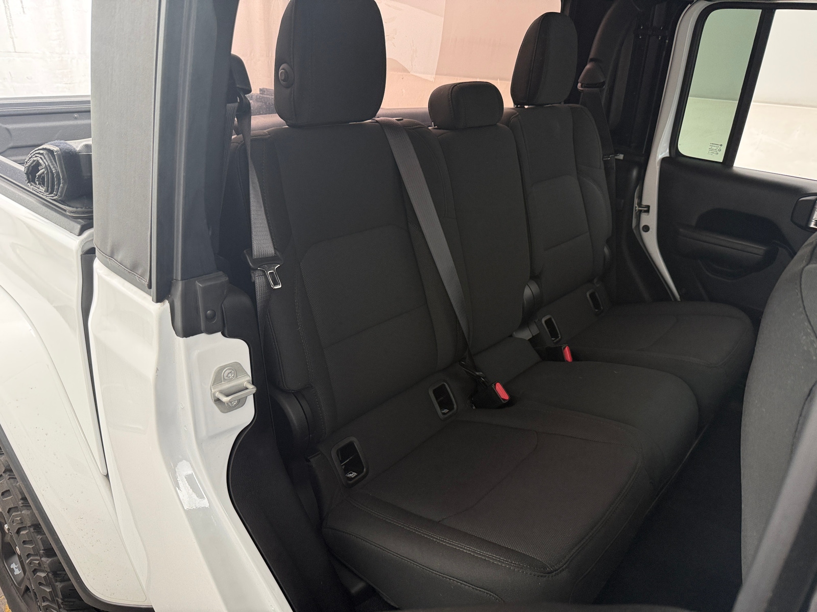 Thumbnail: 2023 Jeep Gladiator - 6