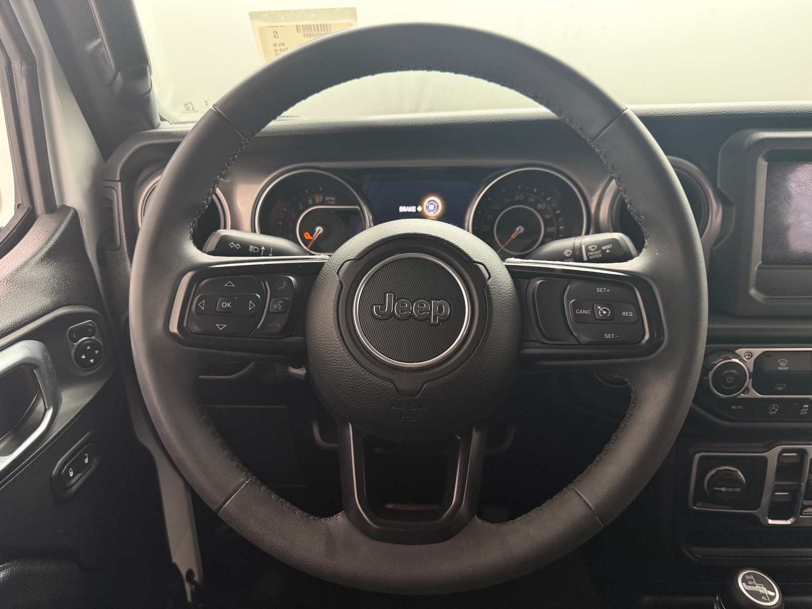 Thumbnail: 2023 Jeep Gladiator - 5