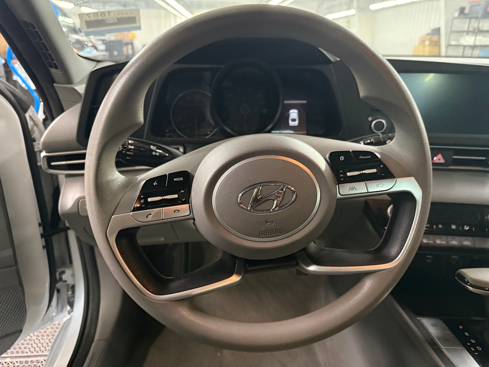 Thumbnail: 2021 Hyundai Elantra - 5