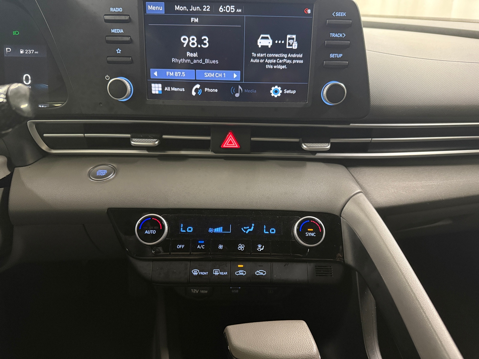 Thumbnail: 2021 Hyundai Elantra - 4