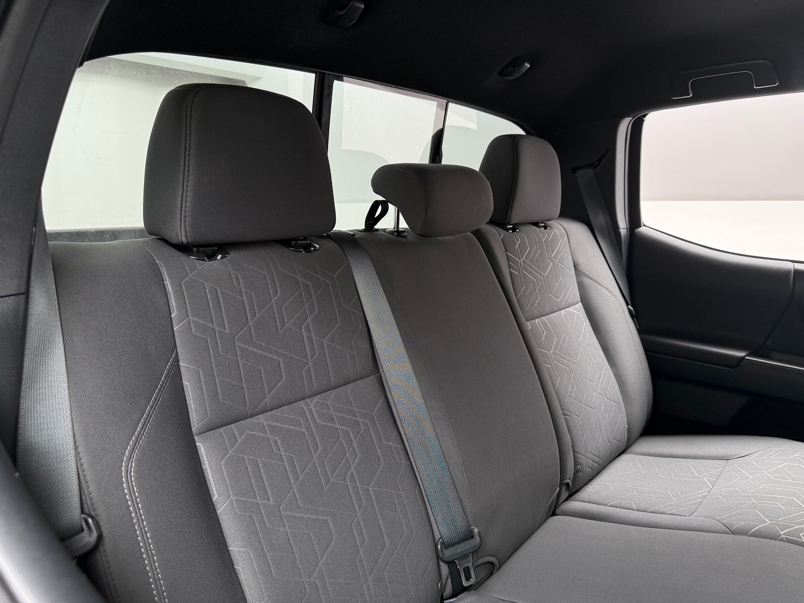 Thumbnail: 2016 Toyota Tacoma - 6