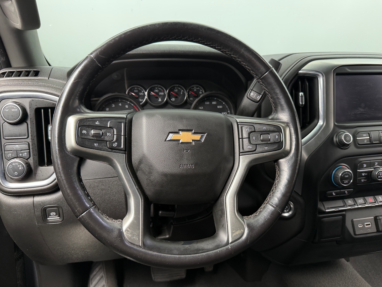 Thumbnail: 2022 Chevrolet Silverado 1500 - 5
