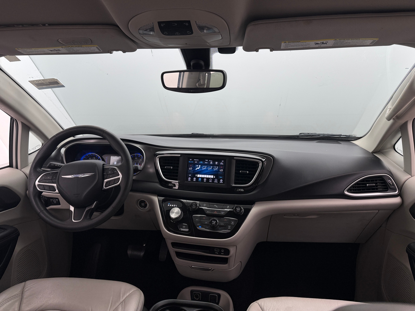 Thumbnail: 2020 Chrysler Pacifica - 3