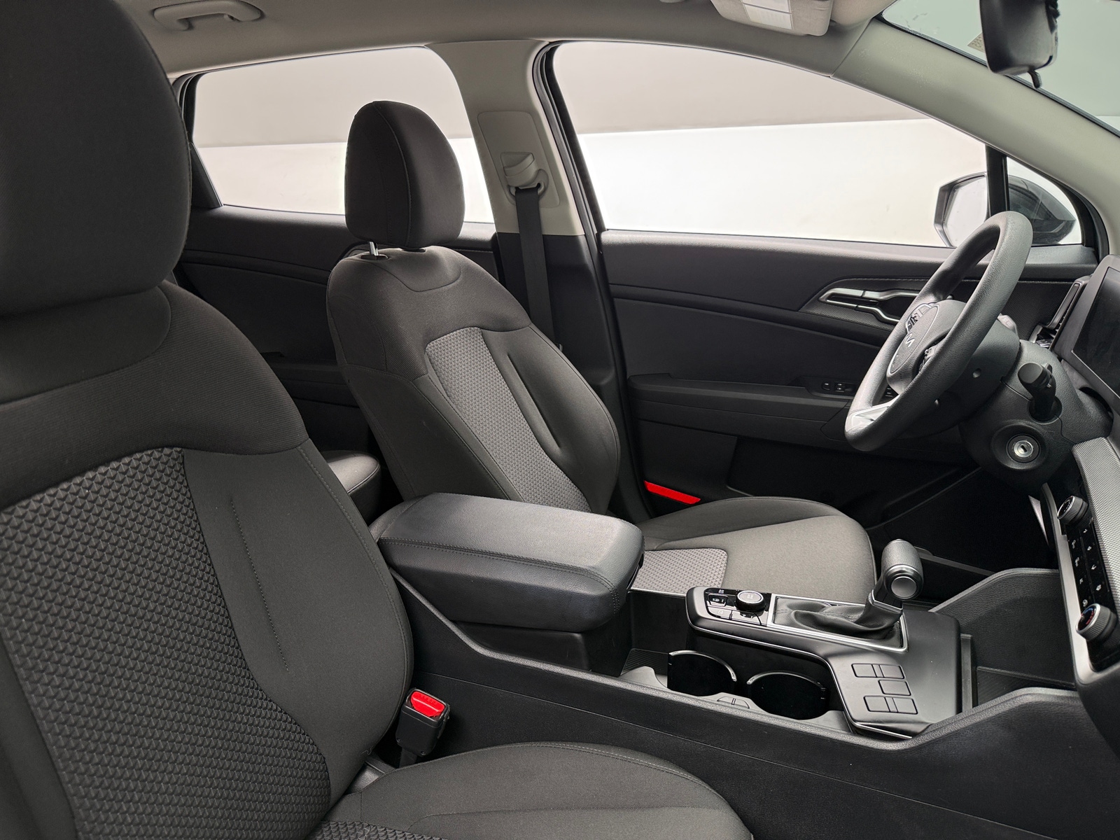 Thumbnail: 2025 Kia Sportage - 2