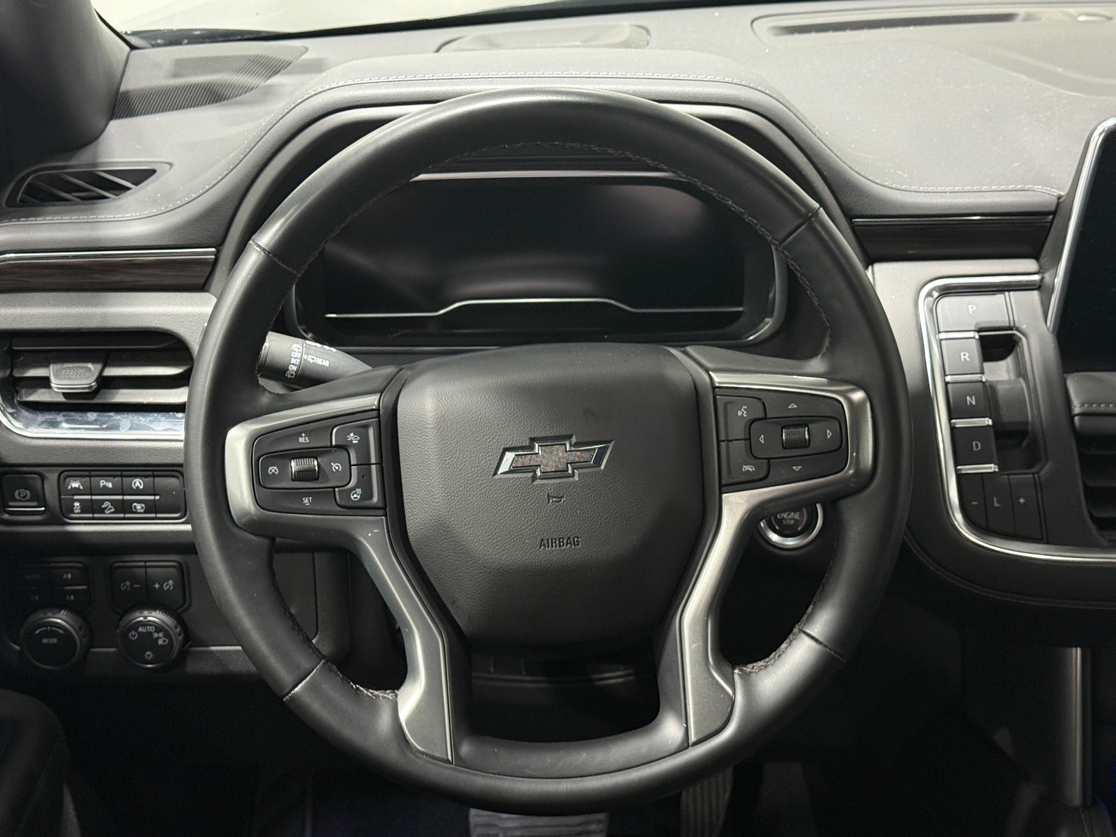 Thumbnail: 2023 Chevrolet Tahoe - 4