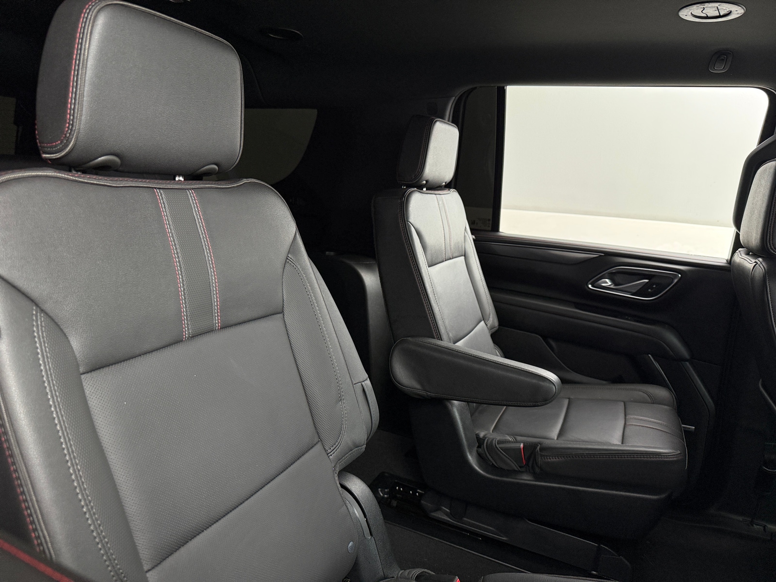 Thumbnail: 2023 Chevrolet Suburban - 5