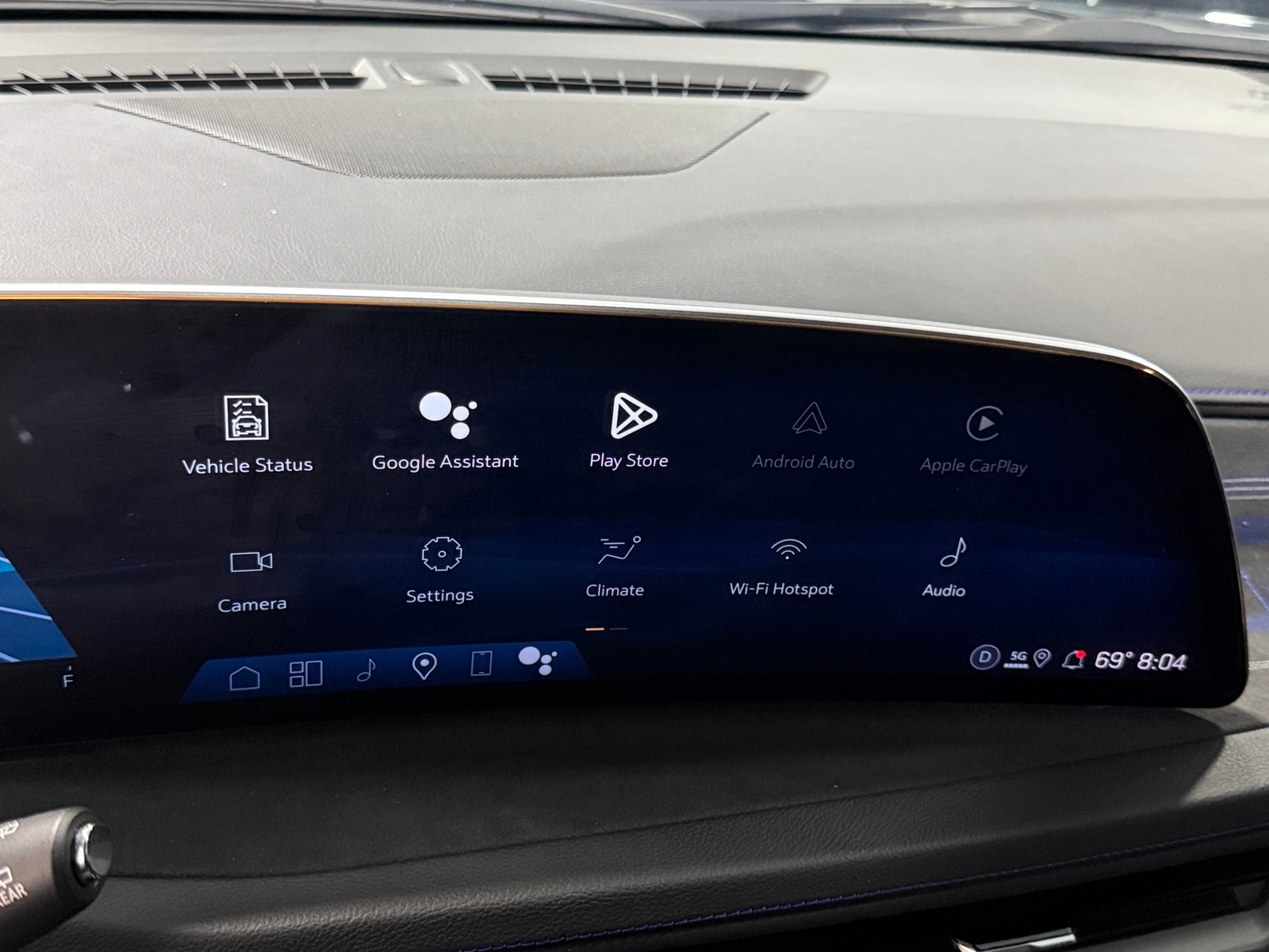 Thumbnail: 2025 Cadillac XT4 - 3