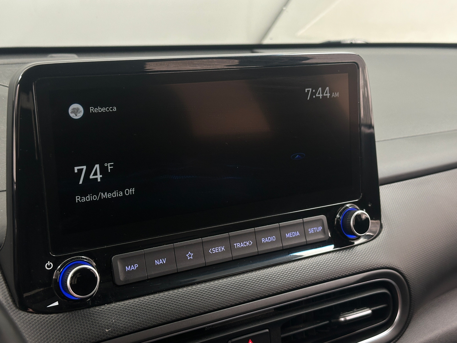 Thumbnail: 2022 Hyundai Kona - 3