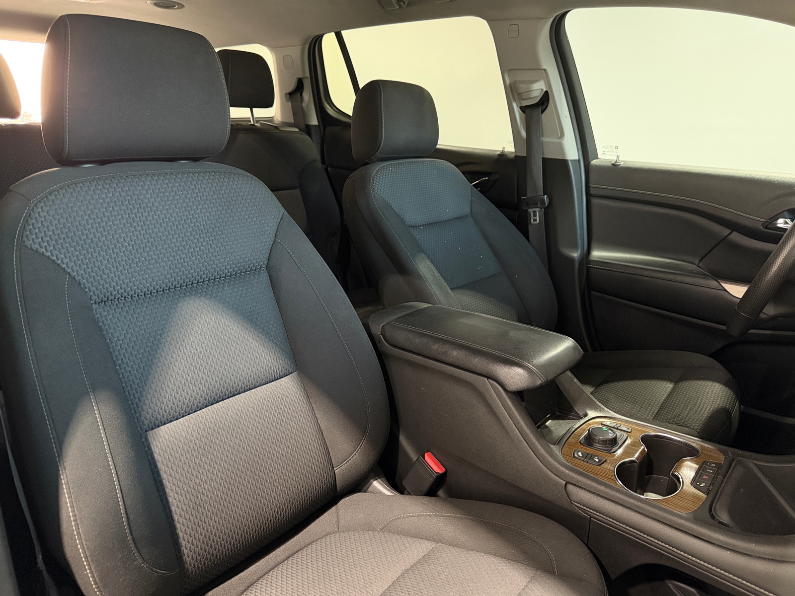 Thumbnail: 2021 GMC Acadia - 2