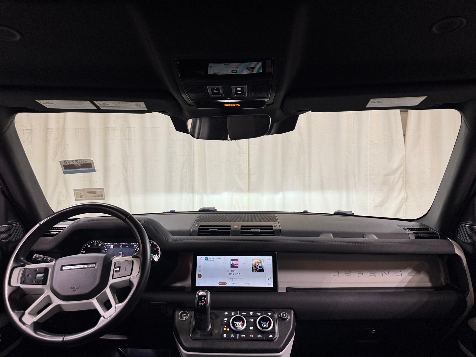 Thumbnail: 2023 Land Rover Defender - 2