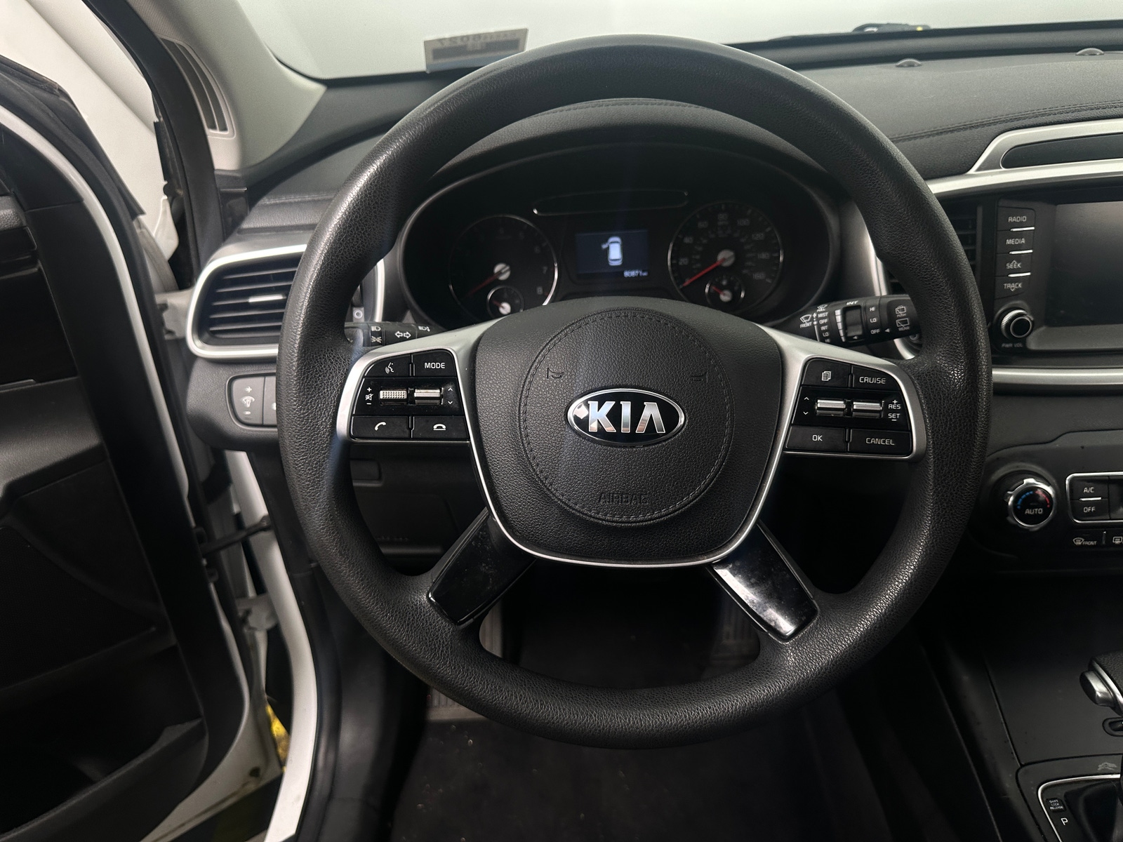 Thumbnail: 2019 Kia Sorento - 5