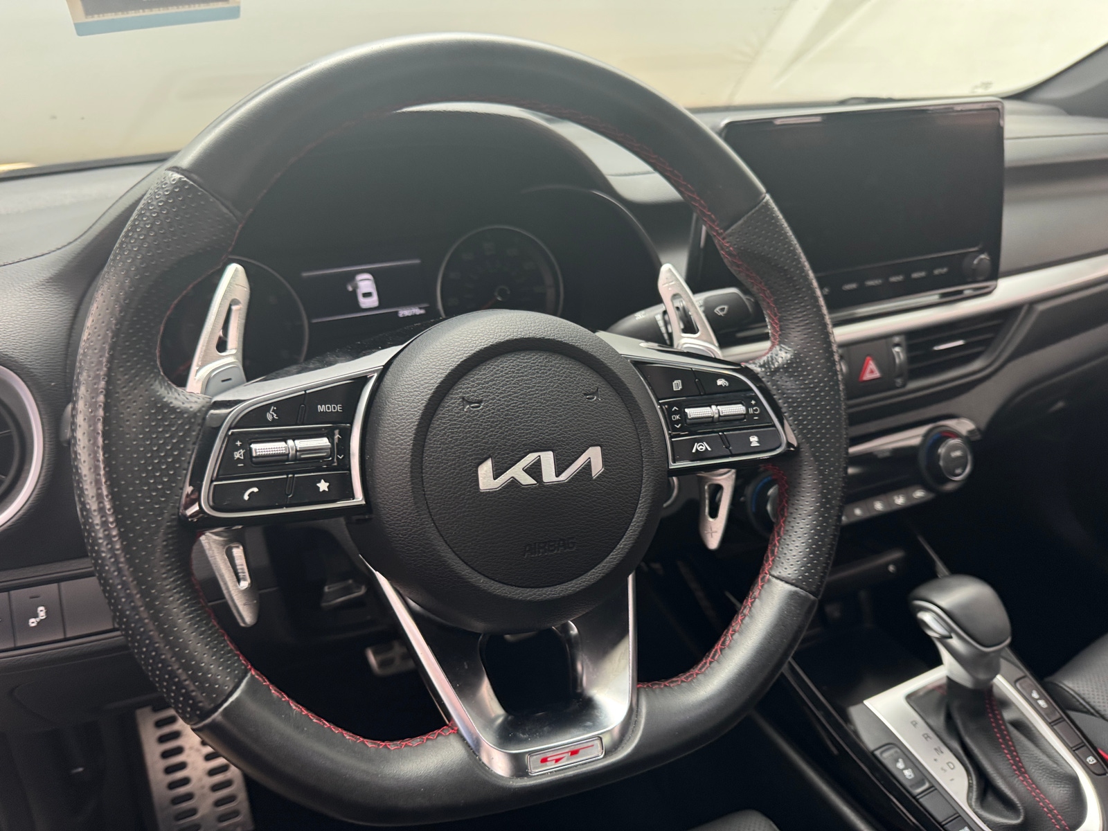 Thumbnail: 2024 Kia Forte - 4